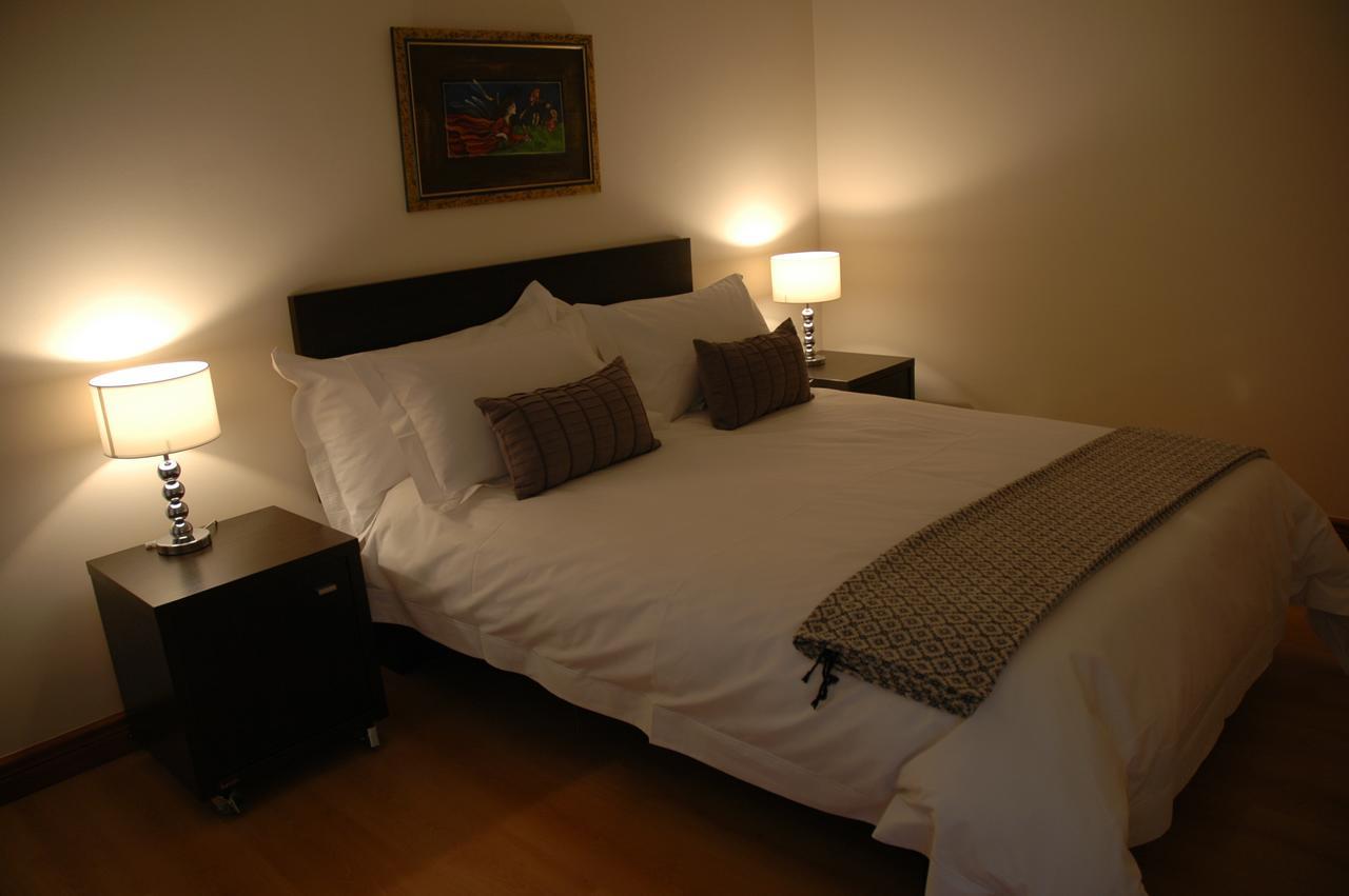 Edelweiss Bed & Breakfast Стеленбош Екстериор снимка